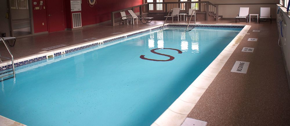 Ramada By Wyndham Rock Hill At Sullivan Center Екстер'єр фото